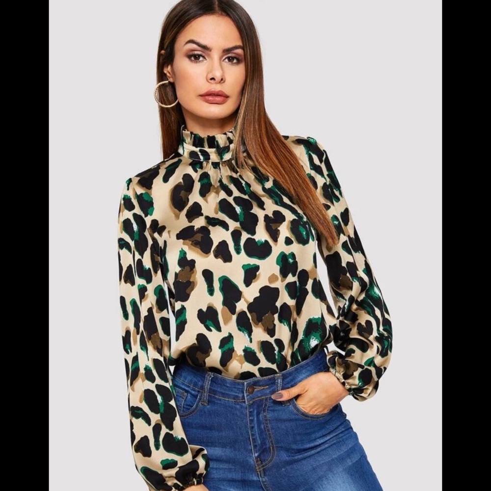 HPx3 • 1 SMALL LEFT SHEIN Bishop Sleeve 🐆 Blouse - Picture 3 of 6